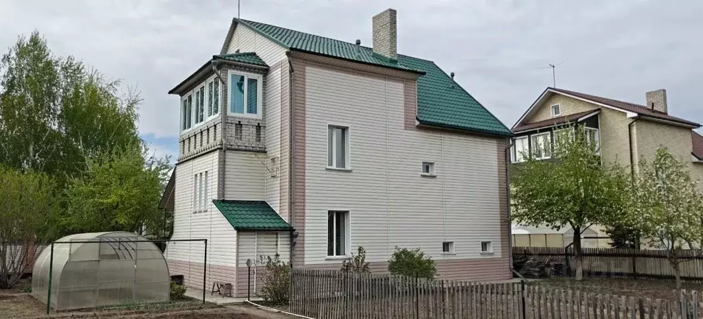 Коттедж в Алтайский край, Рубцовск Троицкая ул., 8 (202 м) - Фото 1