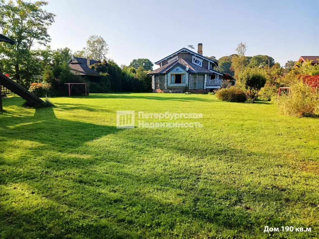 Дом в Новгородская область, Валдай ул. Белова, 3 (190 м) - Фото 1