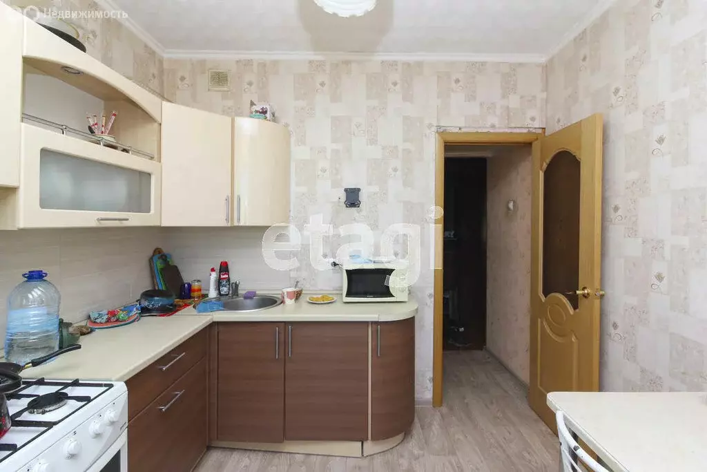 3-комнатная квартира: Омск, улица Степанца, 10 (62.3 м) - Фото 0