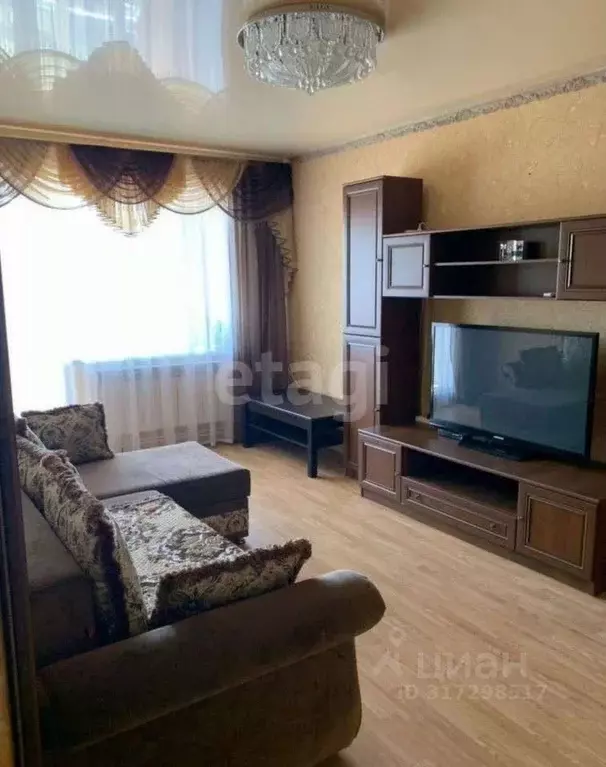 4-к кв. Воронежская область, Павловск Покровская ул., 1А (97.4 м) - Фото 0