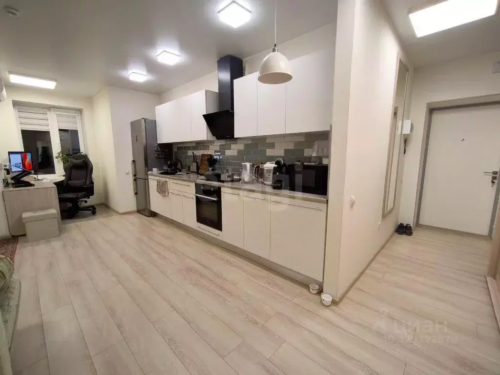 Студия Белгородская область, Белгород ул. Семейная, 13 (31.2 м) - Фото 1