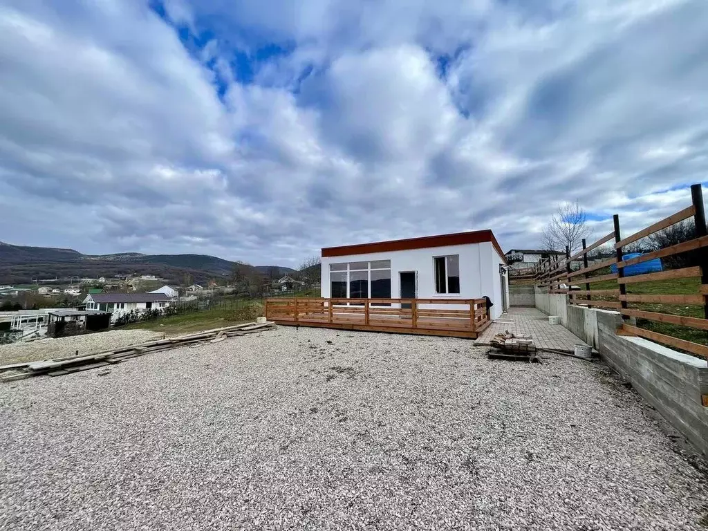 Дом в Севастополь с. Передовое, ул. Водопадная, 4 (116 м) - Фото 1