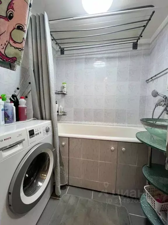 2-к кв. Татарстан, Казань ул. Аделя Кутуя, 48а (50.0 м) - Фото 1