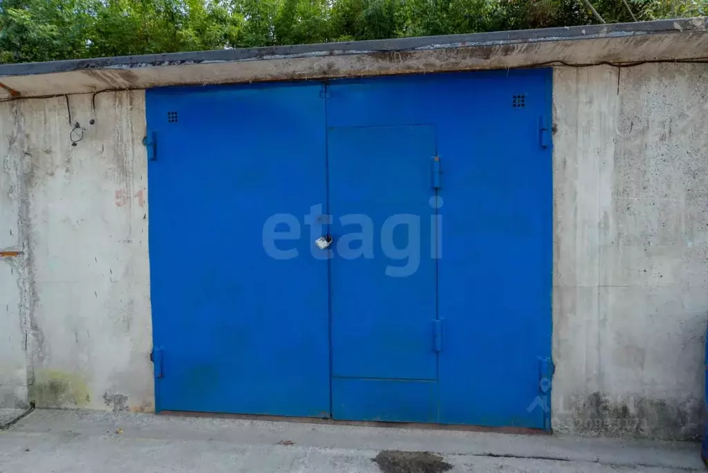 Гараж в Алтайский край, Бийск ул. Вали Максимовой, 103 (20 м) - Фото 1