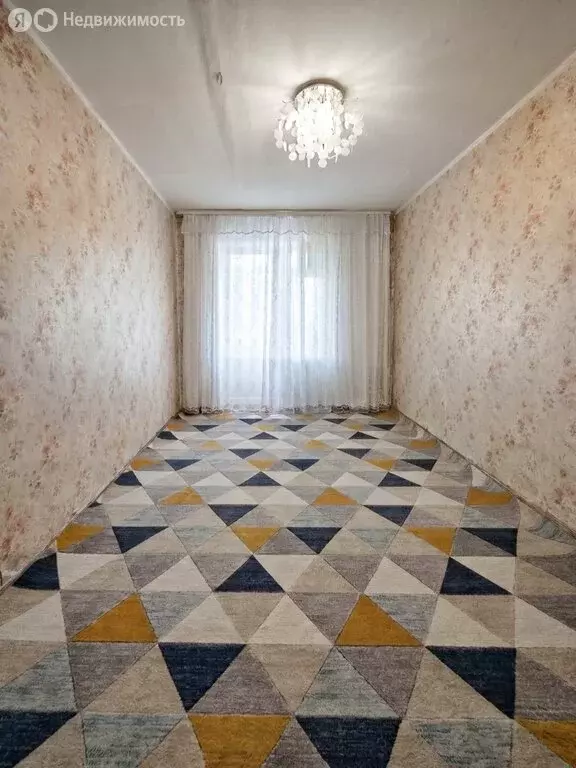 3-комнатная квартира: Межводное, улица Леси Украинки (58 м) - Фото 1