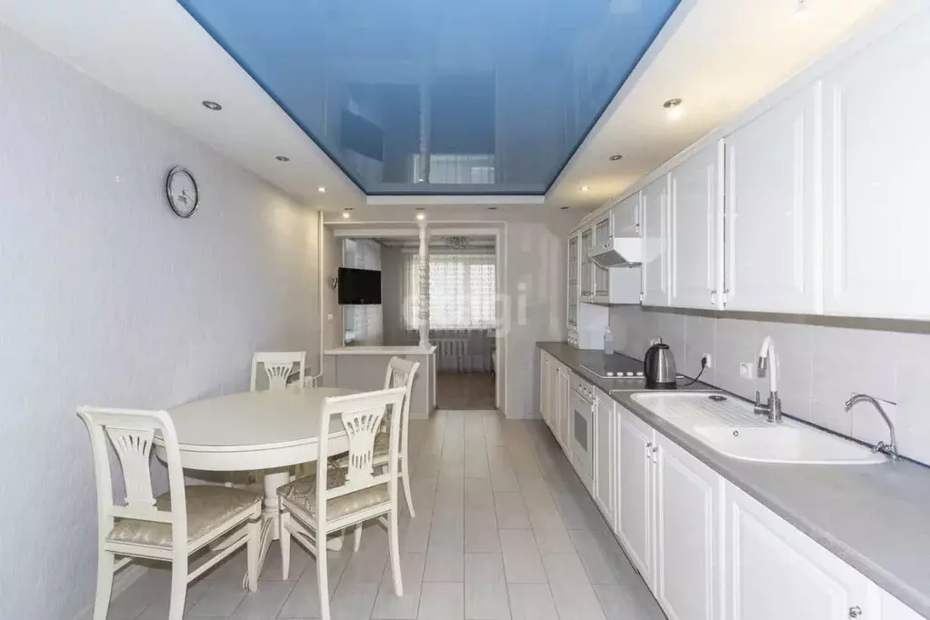 5-к кв. Тюменская область, Тюмень 6-й мкр, ул. Валерии Гнаровской, 5к1 ... - Фото 1