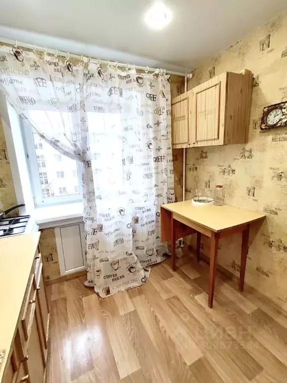 1-к кв. Татарстан, Зеленодольск ул. Ивана Засорина, 2 (30.0 м) - Фото 0