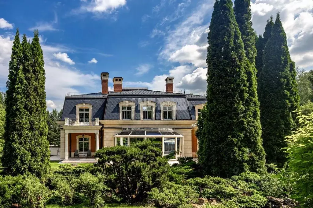 Коттедж в Московская область, Одинцовский городской округ, д. ... - Фото 1