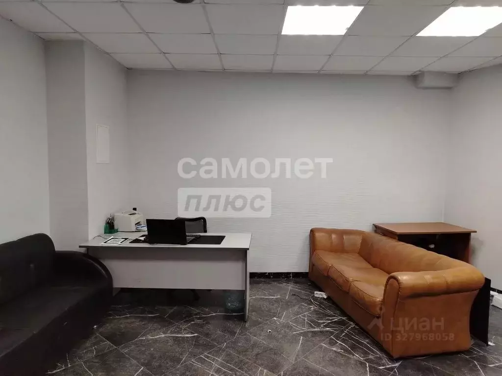 Помещение свободного назначения в Омская область, Омск ул. Гагарина, ... - Фото 1