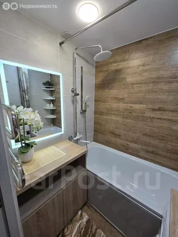 1-комнатная квартира: Уссурийск, улица Сергея Ушакова, 10 (34 м) - Фото 1