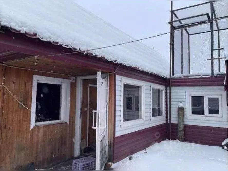 Коттедж в Красноярский край, Ирбейско-Саянский муниципальный округ, с. ... - Фото 2