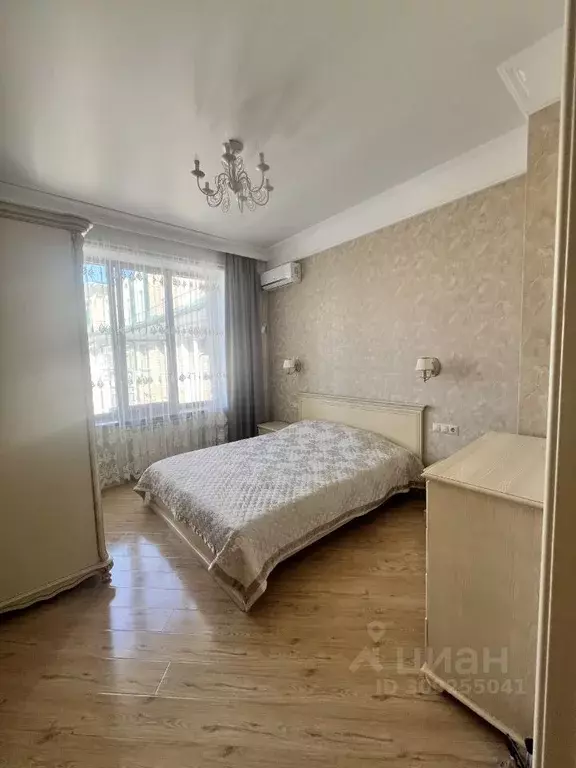 2-к кв. Дагестан, Каспийск ул. Ленина, 35 (60.0 м) - Фото 1