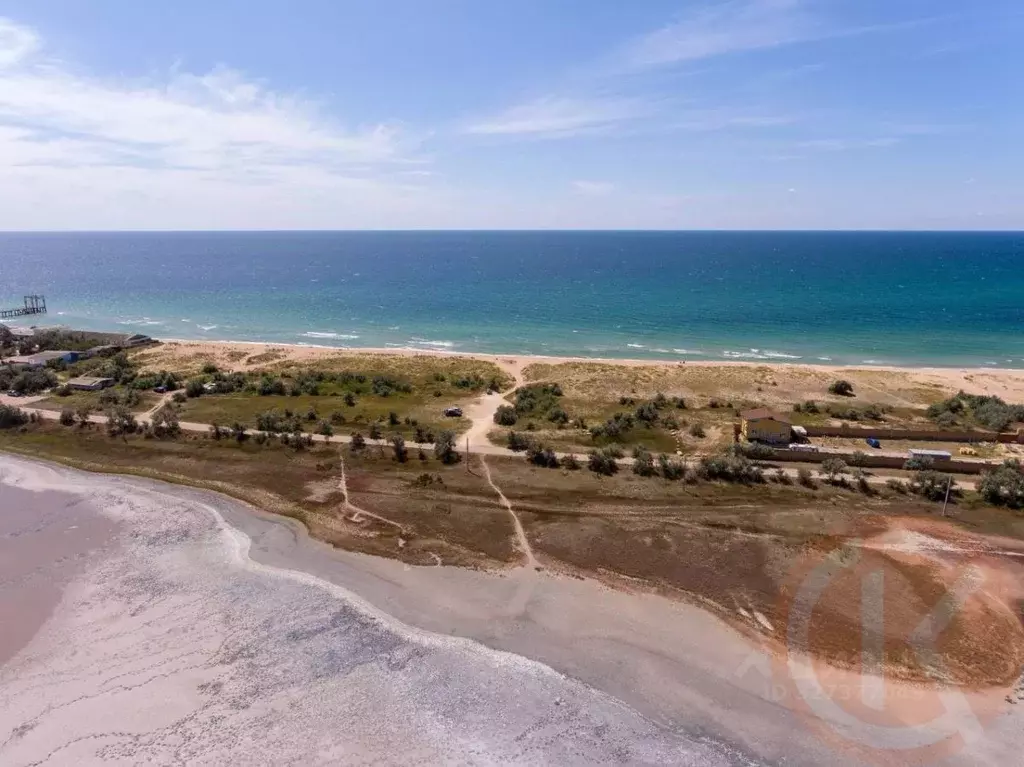 Участок в Крым, Сакский район, Молочненское с/пос, с. Витино ул. ... - Фото 1