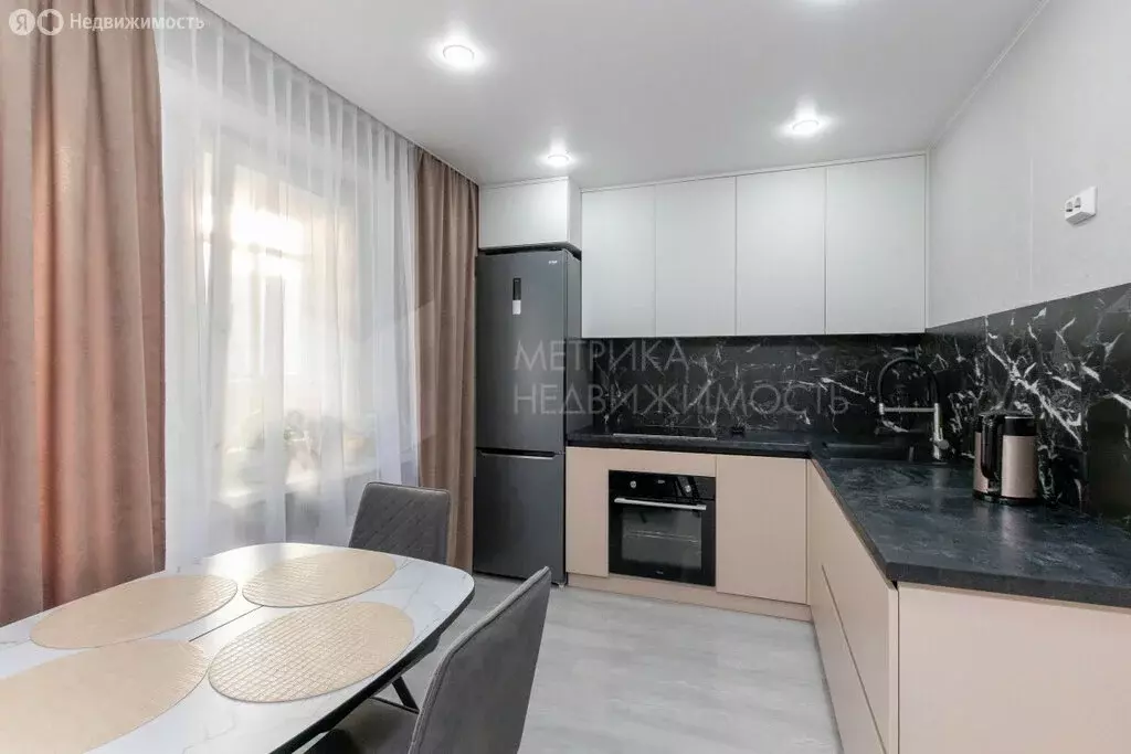 1-комнатная квартира: Тюмень, улица Николая Никитина, 4к1 (40.8 м) - Фото 2