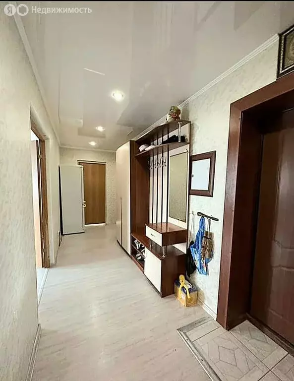 3-комнатная квартира: Казань, улица Новоселья, 6 (85 м) - Фото 0
