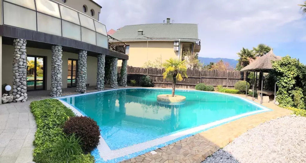 Дом в Крым, Ялта муниципальный округ, Ливадия пгт ул. Виноградная, 9В ... - Фото 1