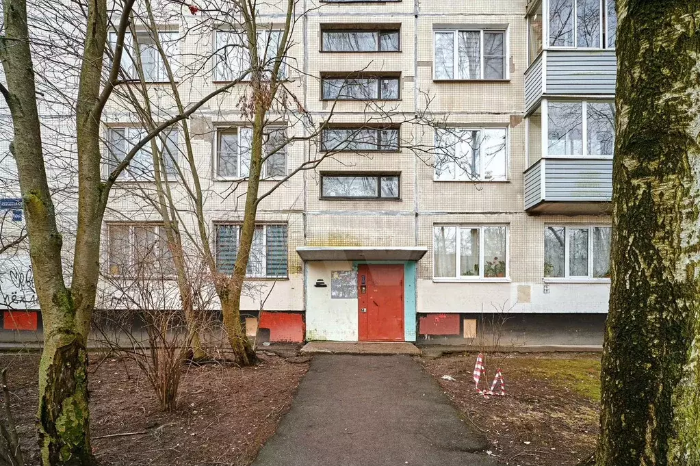 3-к. квартира, 49 м, 1/5 эт. - Фото 1