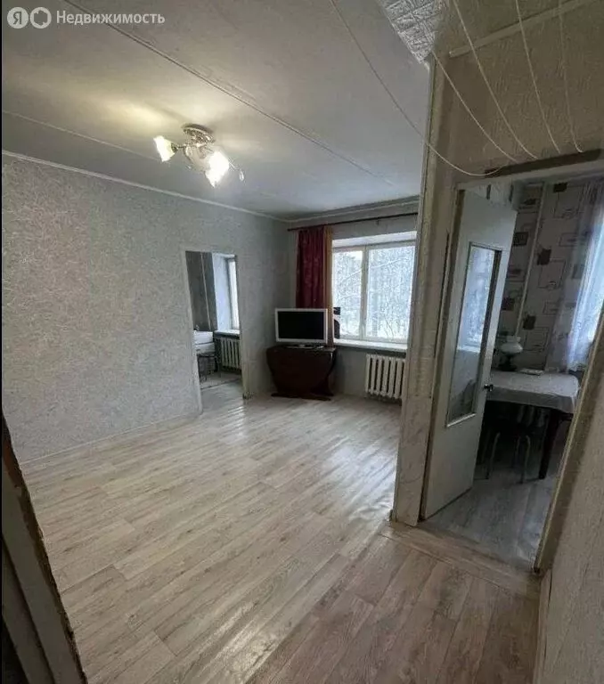 2-комнатная квартира: Ярославль, улица Нефтяников, 32к2 (42 м) - Фото 1