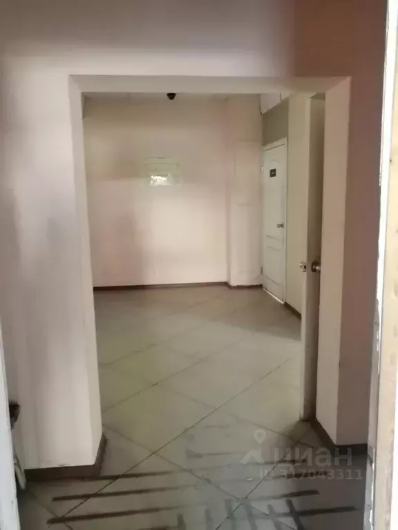 Помещение свободного назначения в Коми, Воркута ул. Дончука, 8А (420 ... - Фото 0