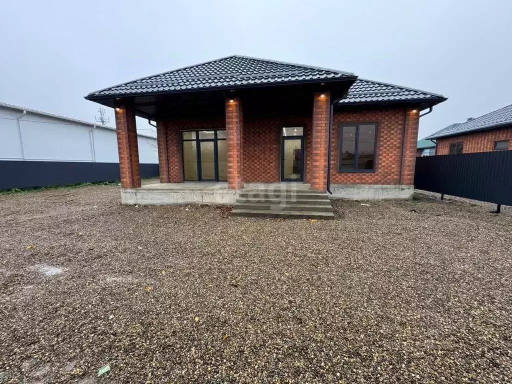 Дом в Адыгея, Гиагинская ст-ца ул. Кирова (155 м) - Фото 1