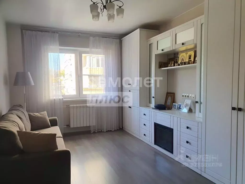 3-к кв. Московская область, Люберцы пос. Калинина, 50 (105.3 м) - Фото 1