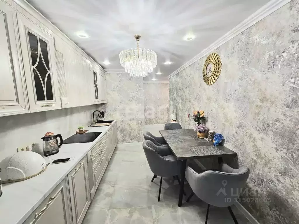 3-к кв. Саратовская область, Саратов Университетская ул., 59Ак2 (120.0 ... - Фото 1