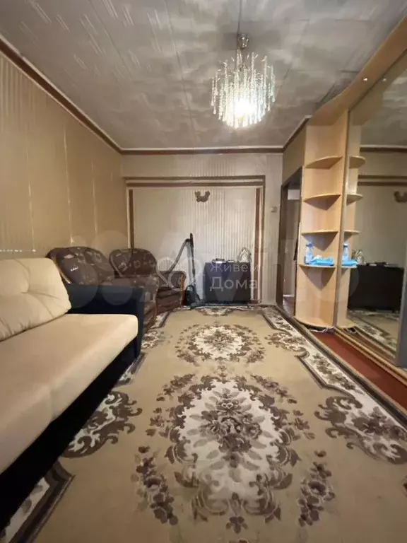 2-к. квартира, 42 м, 5/5 эт. - Фото 1