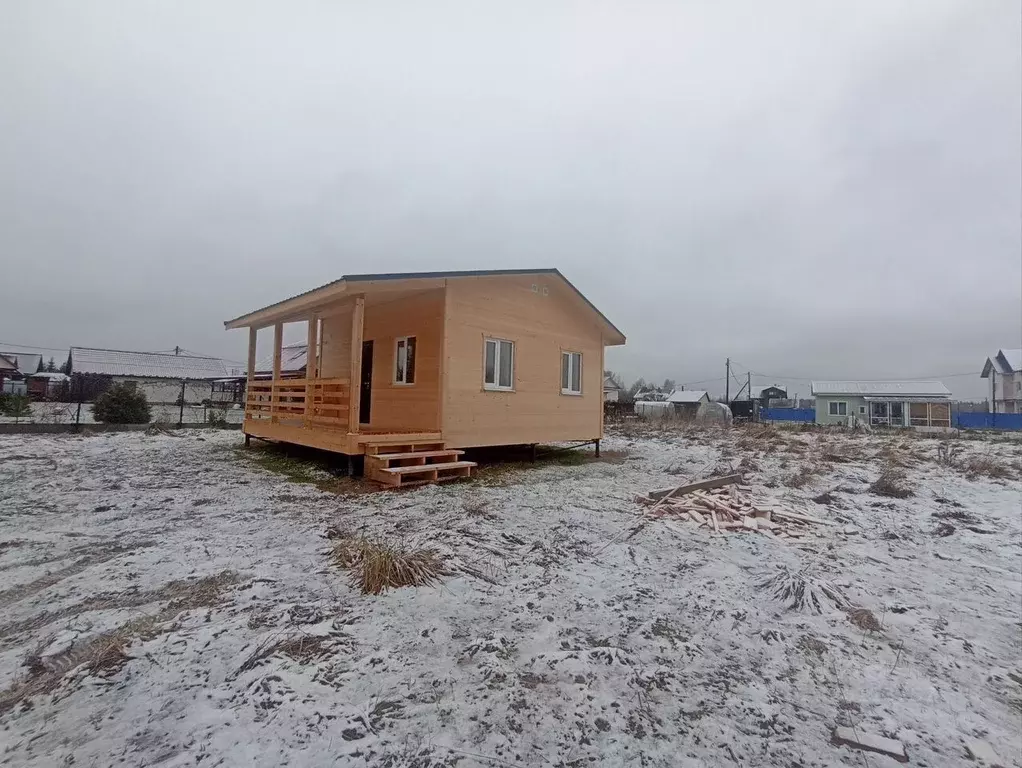 Дом в Ленинградская область, Лужский район, Заклинское с/пос, д. Нелаи ... - Фото 1