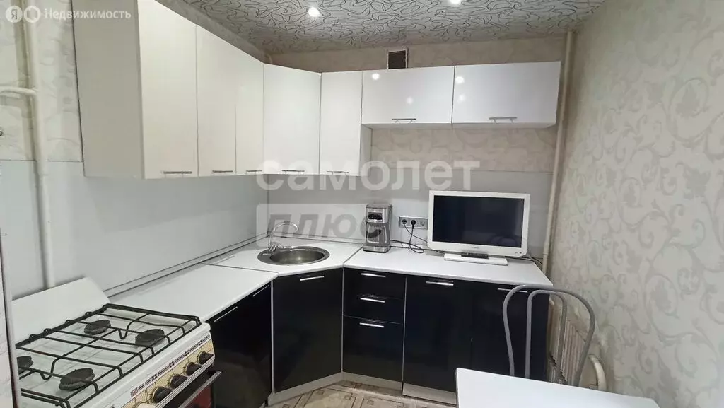 2-комнатная квартира: Кирово-Чепецк, Лесной проезд, 3 (46.8 м) - Фото 0