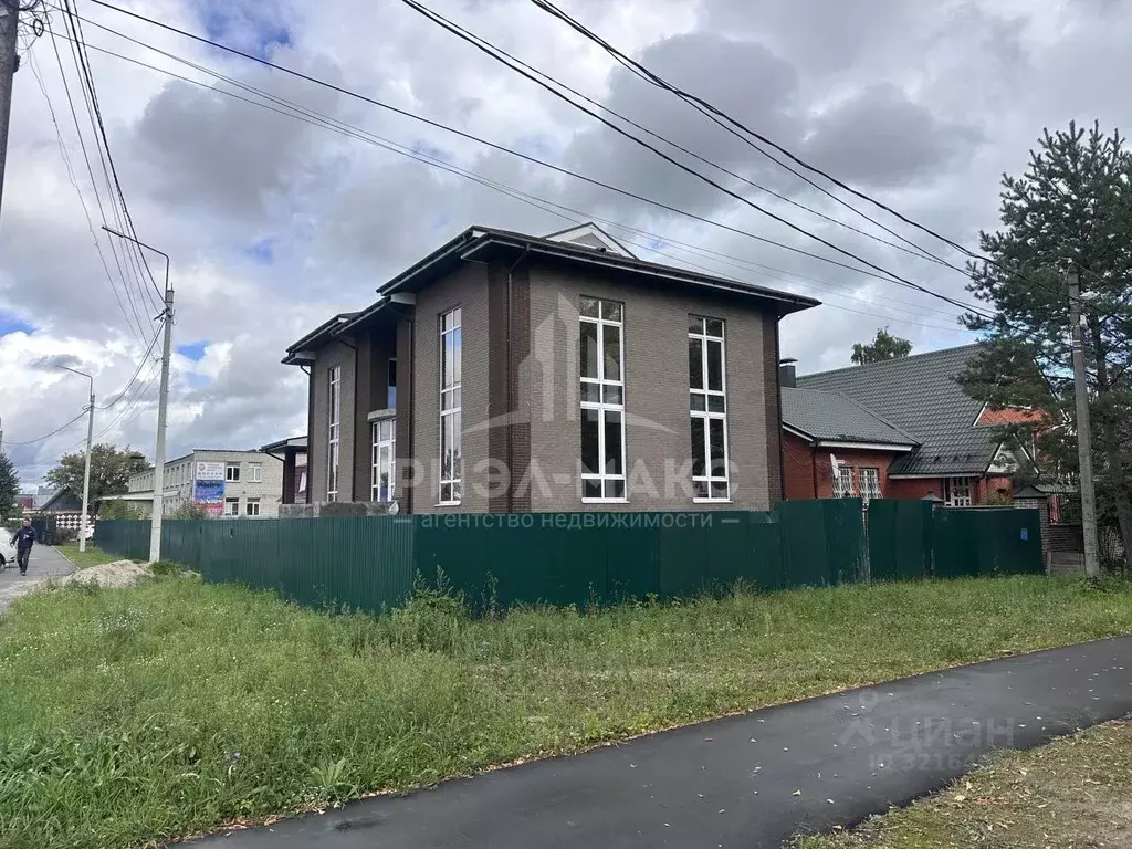 Дом в Брянская область, Брянск ул. Молодой Гвардии, 30 (450 м) - Фото 0