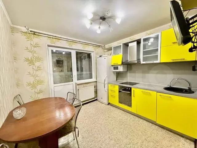 2-к. квартира, 52 м, 1/2 эт. - Фото 0