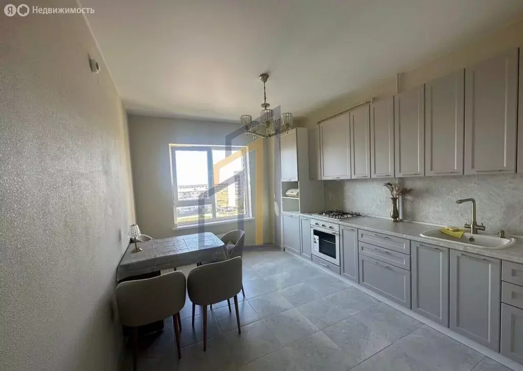 3-комнатная квартира: Саки, Набережная улица, 17 (74.4 м) - Фото 2