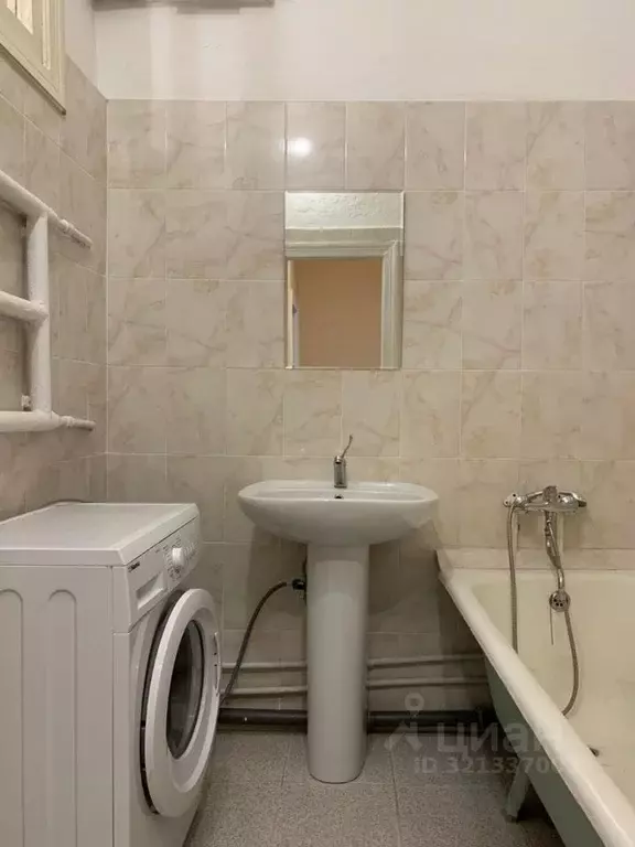 2-к кв. Свердловская область, Екатеринбург просп. Ленина, 64 (55.9 м) - Фото 0