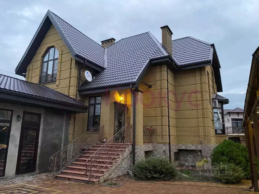 Дом в Краснодарский край, Новороссийск Суджукская ул., 94 (400 м) - Фото 1