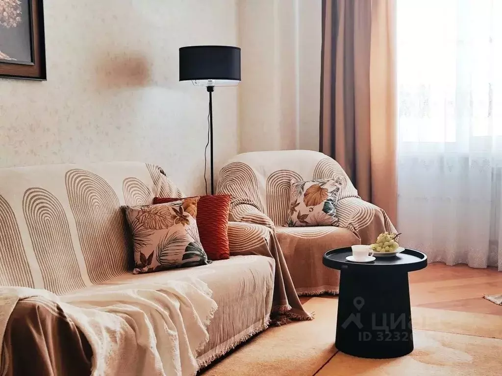 2-к кв. Белгородская область, Белгород ул. Буденного, 17в (70.0 м) - Фото 1