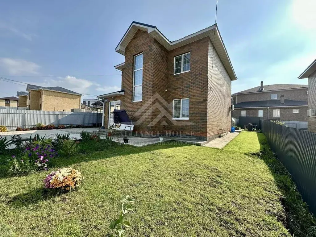 Дом в Татарстан, с. Высокая Гора ул. Мира, 7кв2 (140 м) - Фото 1