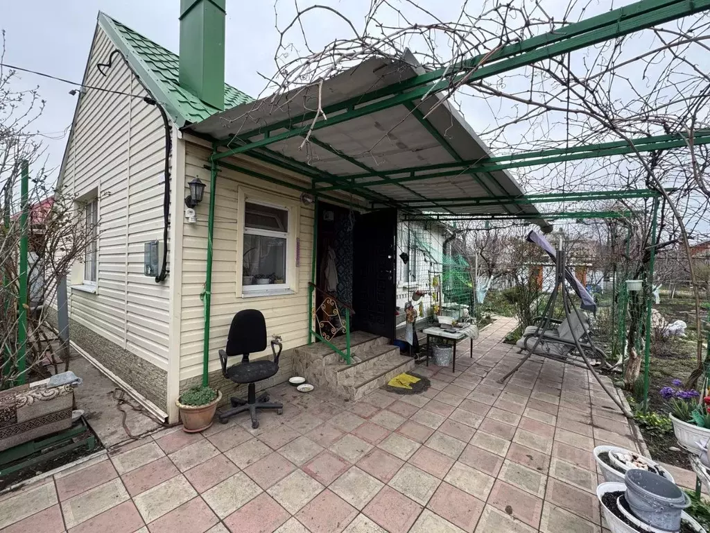 Дом в Ростовская область, Азов Азовский район, ул. Васнецова (40 м) - Фото 0