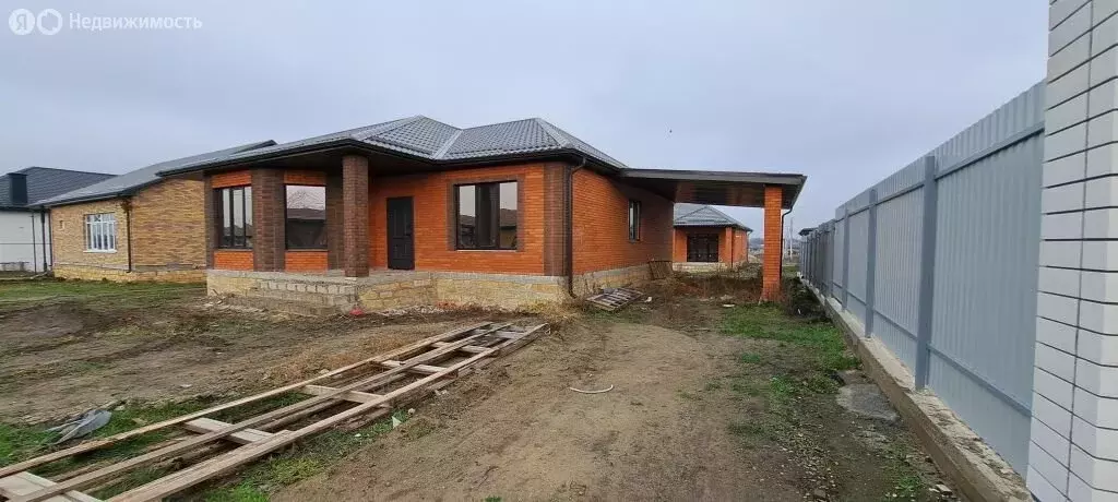 Дом в Михайловск, Ботаническая улица (155 м) - Фото 1