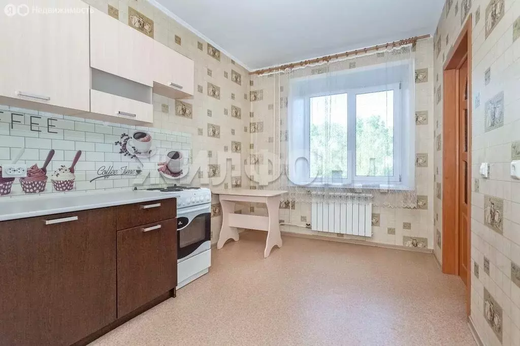 1-комнатная квартира: Бердск, улица Свердлова, 12 (42 м) - Фото 0