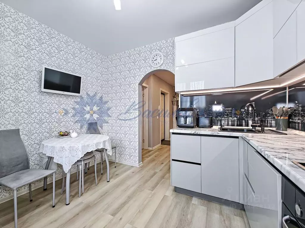 3-к кв. Новосибирская область, Новосибирск Сухарная ул., 76/1 (74.2 м) - Фото 0