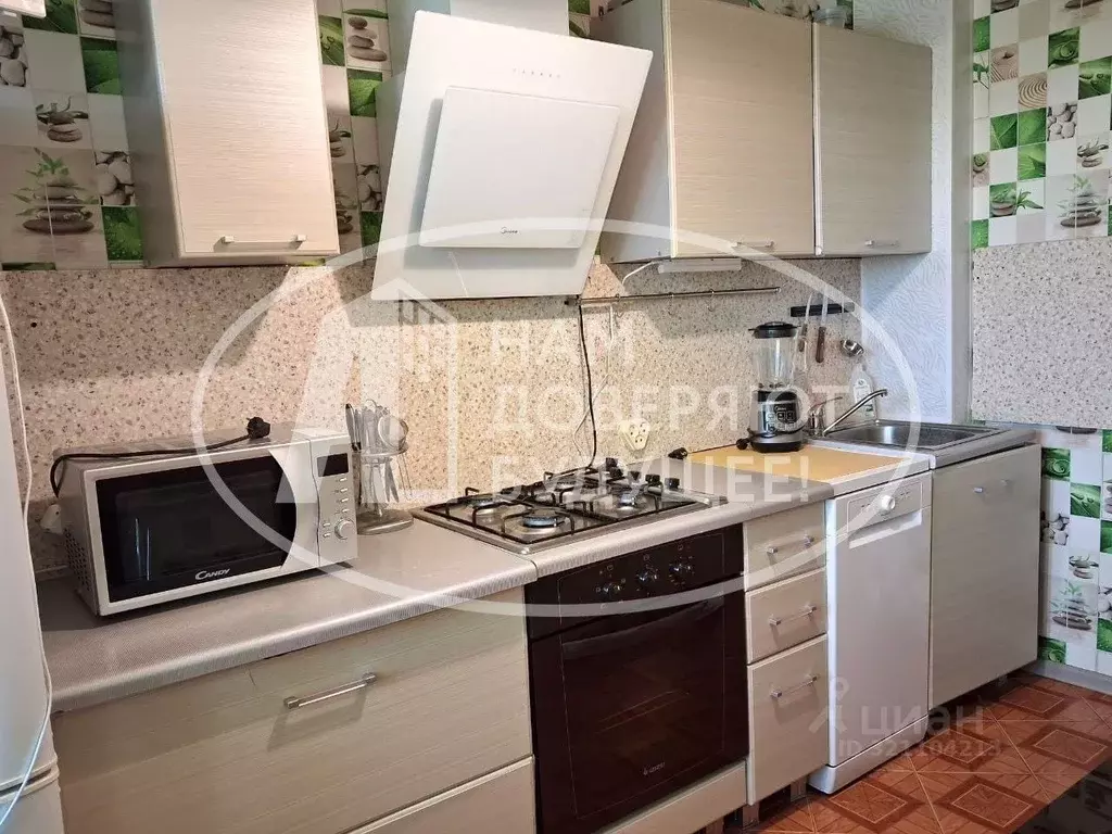 3-к кв. Пермский край, Губаха ул. Дегтярева, 9 (61.3 м) - Фото 2