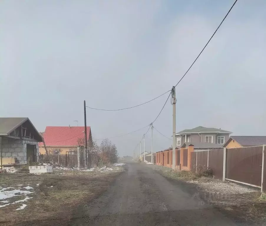 Участок в Омская область, Омский район, пос. Омский Новая ул. (15.0 ... - Фото 1