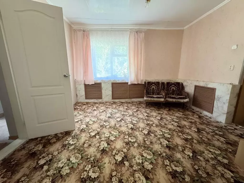 Дом в Саратовская область, Ровное рп ул. Карла Маркса, 106к1 (102 м) - Фото 2