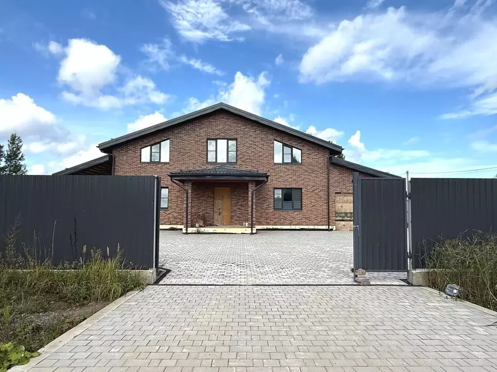 Дом в Новгородская область, Великий Новгород Береговая ул. (342 м) - Фото 1