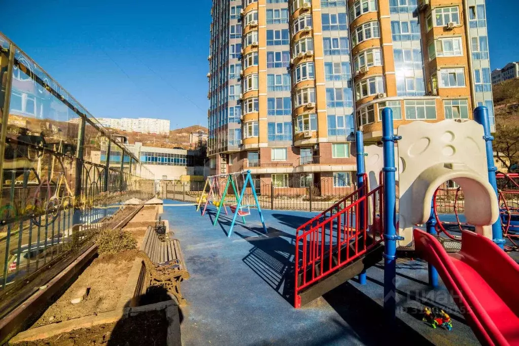 2-к кв. Приморский край, Владивосток ул. Металлистов, 5 (127.6 м) - Фото 0
