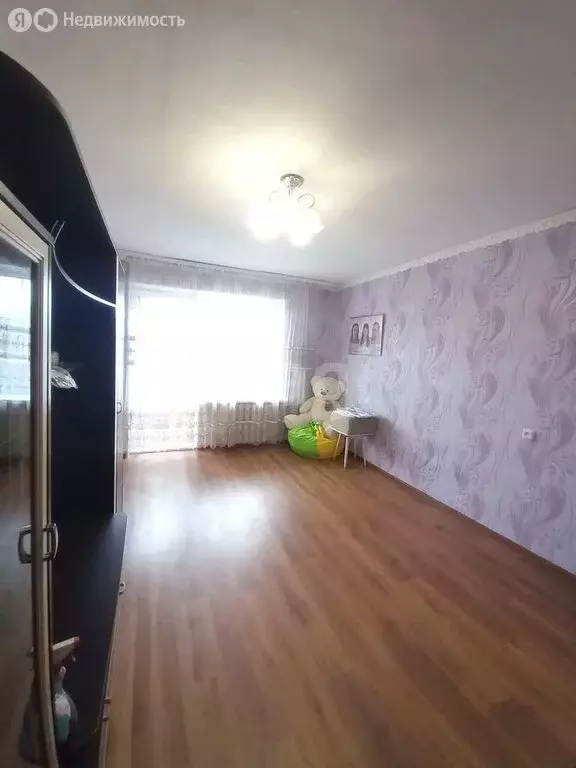 3-комнатная квартира: Сатка, улица 40 лет Победы, 19 (59.8 м) - Фото 0