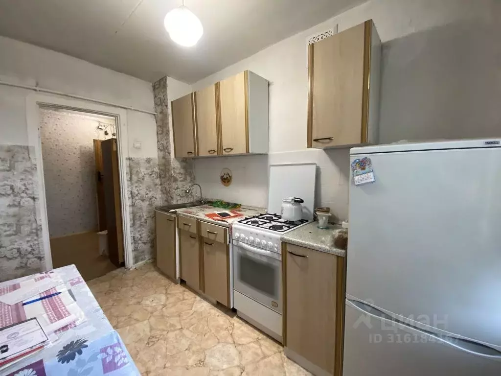 2-к кв. Тульская область, Новогуровский рп ул. Мира, 10 (50.0 м) - Фото 0