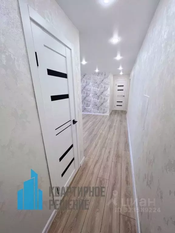 3-к кв. Омская область, Омск Городок Нефтяников мкр, ул. 22 Апреля, ... - Фото 2