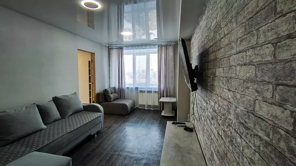 3-к кв. Пермский край, Пермь ул. Крисанова, 26А (56.0 м) - Фото 1