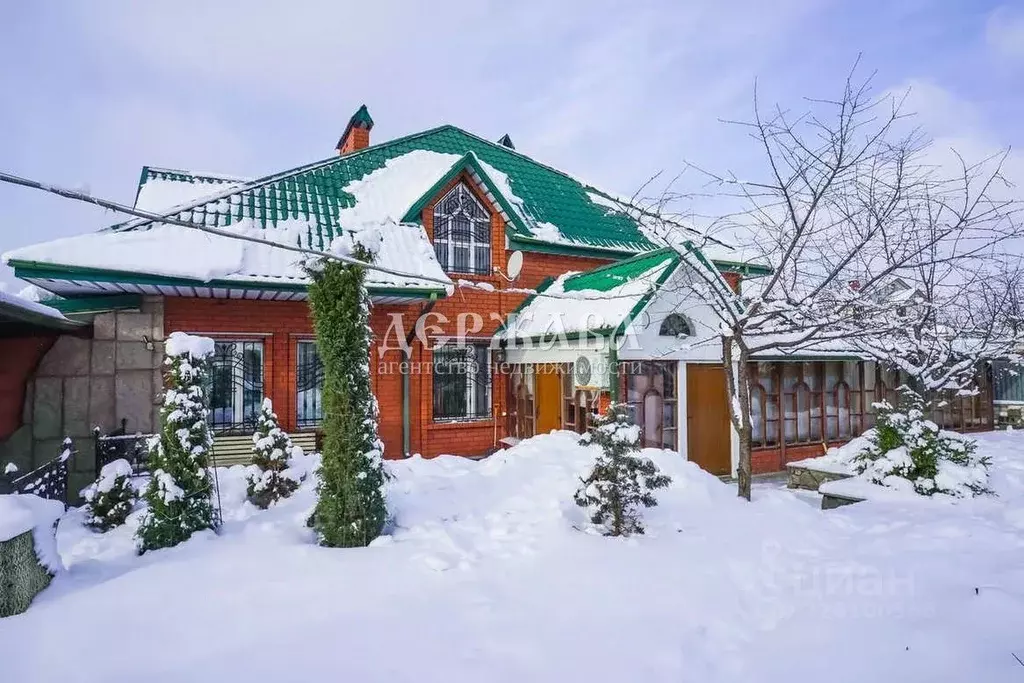 Коттедж в Белгородская область, Старый Оскол Каштановая ул., 19 (102 ... - Фото 1